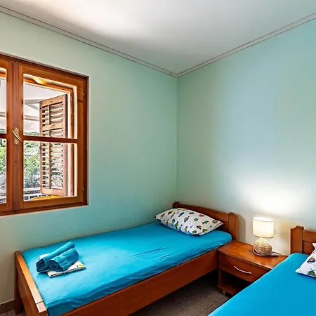 Secluded Fisherman's Cove Bratinja Luka, Korcula - 12599